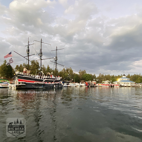 Big bear lake pirate ship in water with Holloway marina_copyright_explorebigbearlake-dot-com
